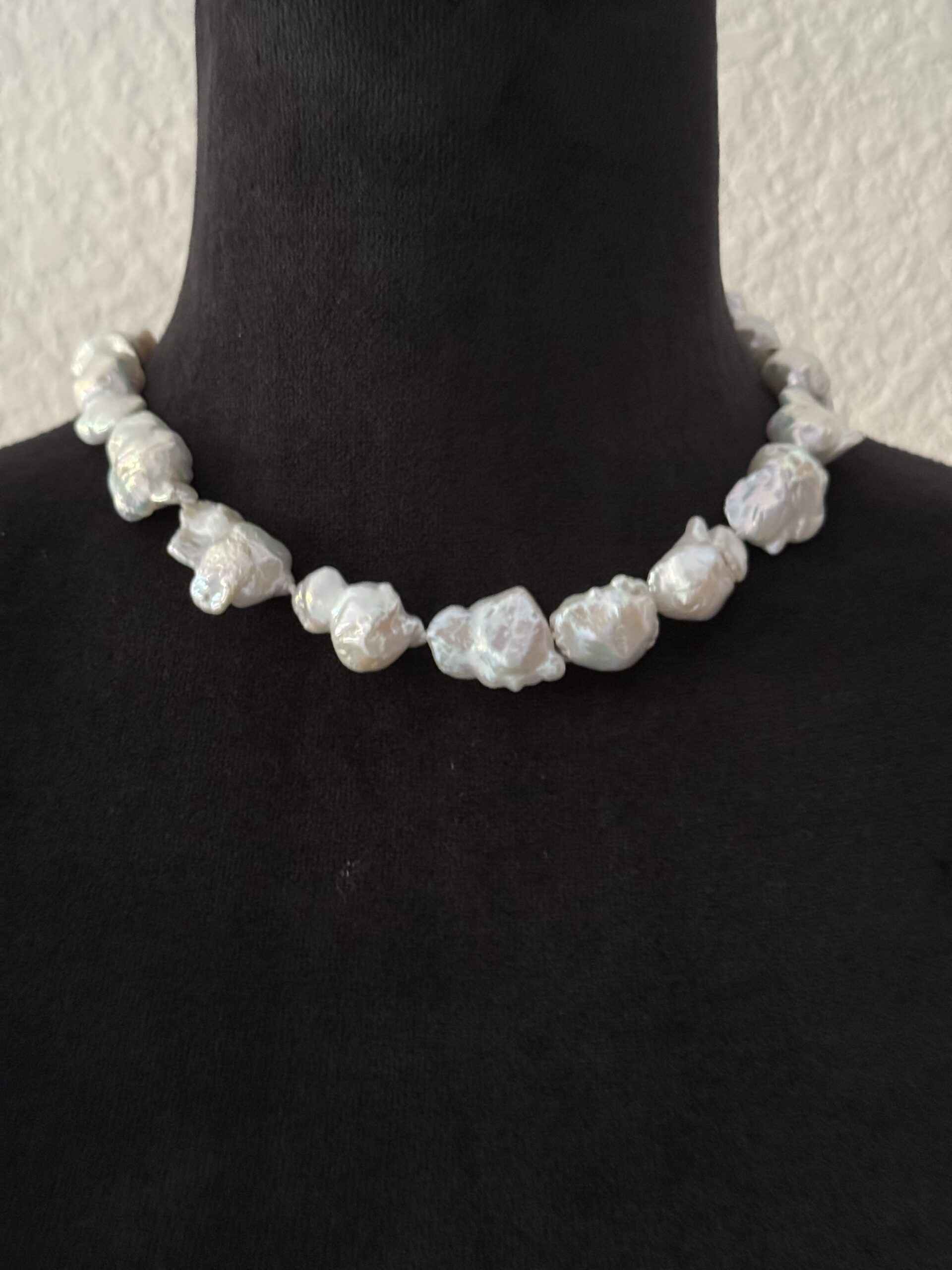 Isrose (Ice Rose) Necklace - Image 2